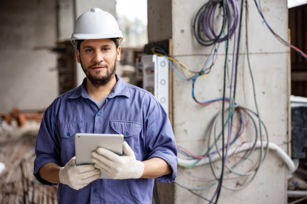 Best Affordable Emergency Electrician  in Country Club Hls, IL